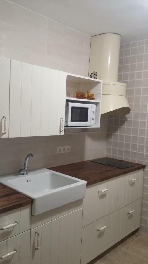 Apartment A Stone'S Throw From Santa Barbara Alicante Exterior foto