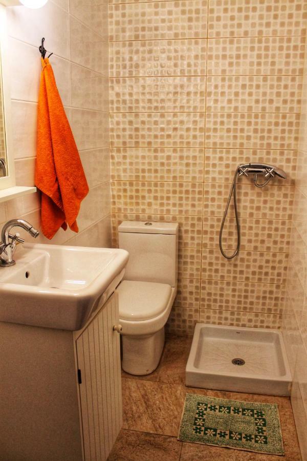 Apartment A Stone'S Throw From Santa Barbara Alicante Exterior foto